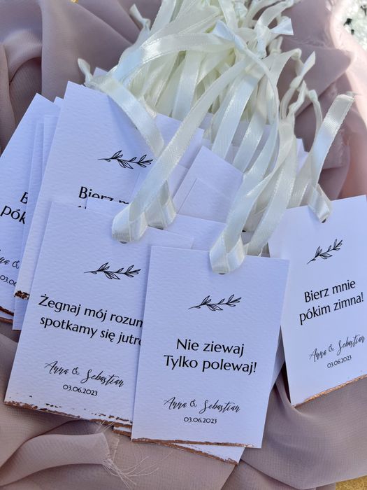 zawieszki ślubne na butelki