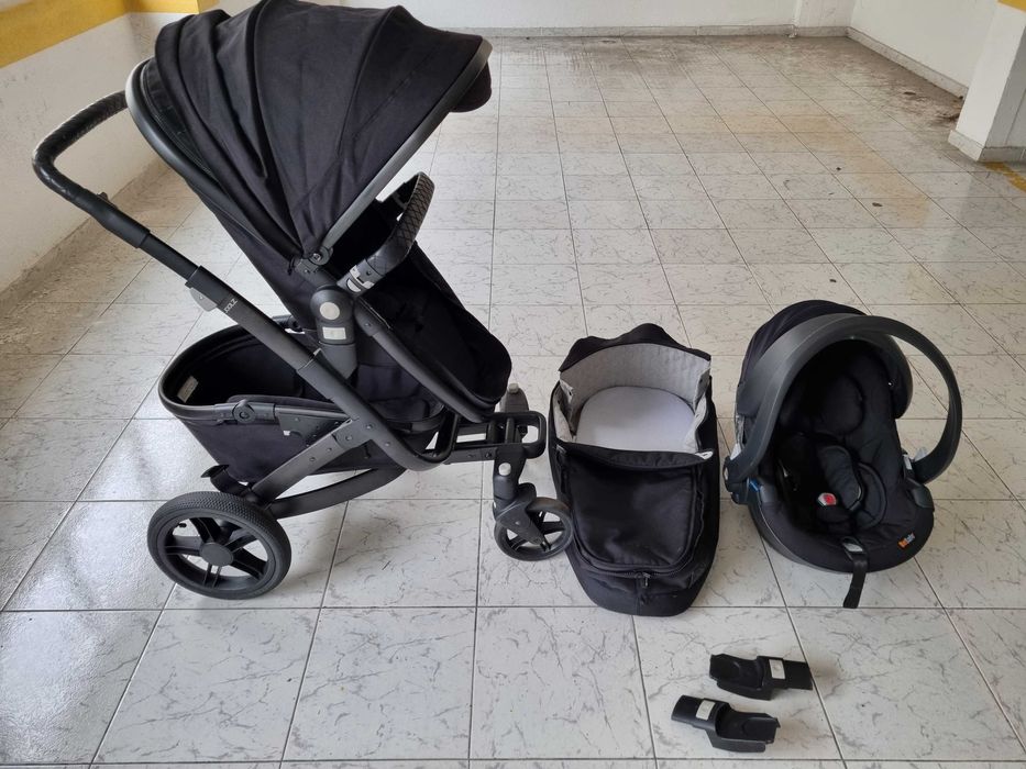 Carrinho Joolz Geo2 preto + ovo besafe izi go