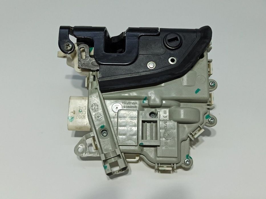 FECHADURA PORTA TRASEIRA ESQUERDA AUDI A4 BER. (B8) E