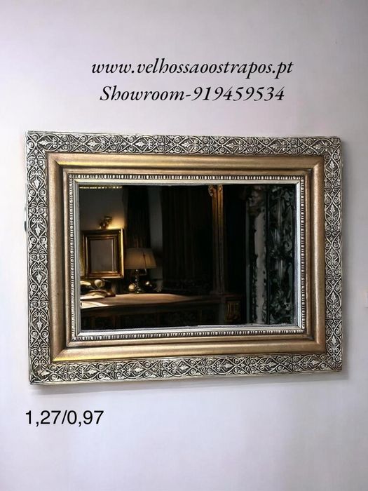 Grande variedade de espelhos