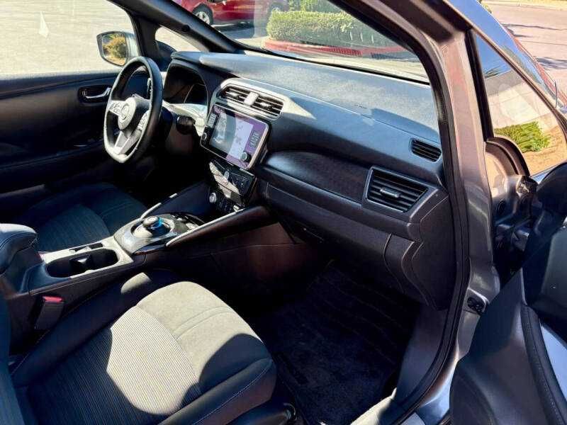 2024 Nissan LEAF SV PLUS