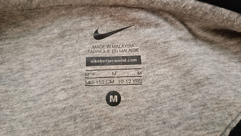 Кофта NIKE на змейке оригинал на рост 152см