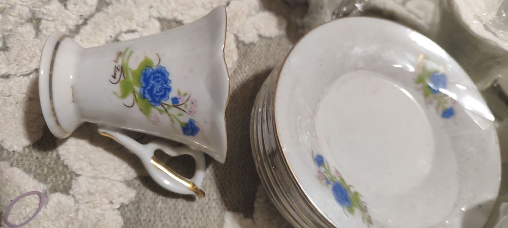 Chávenas de chá em porcelana