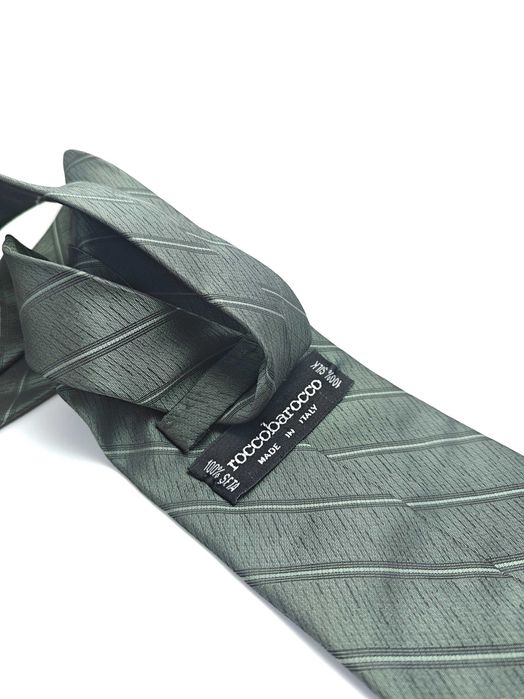 roccobarocco włoski szary jedwabny krawat w paski ady51