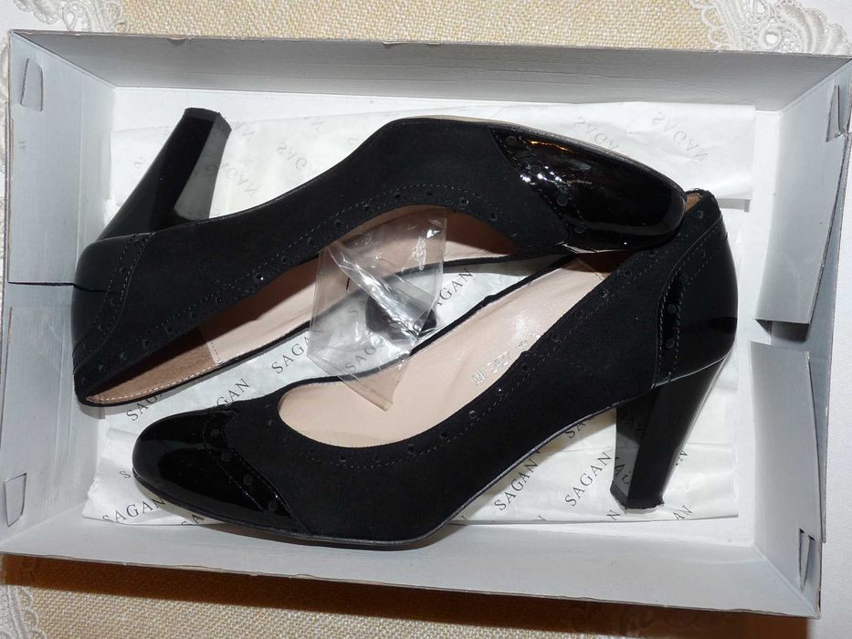 SAGAN wygodne skórzane czółenka 39/25 cm