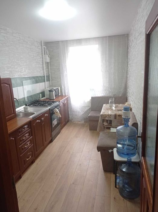 3 к. кв. в цегляному будинку по вул. Пастерівська