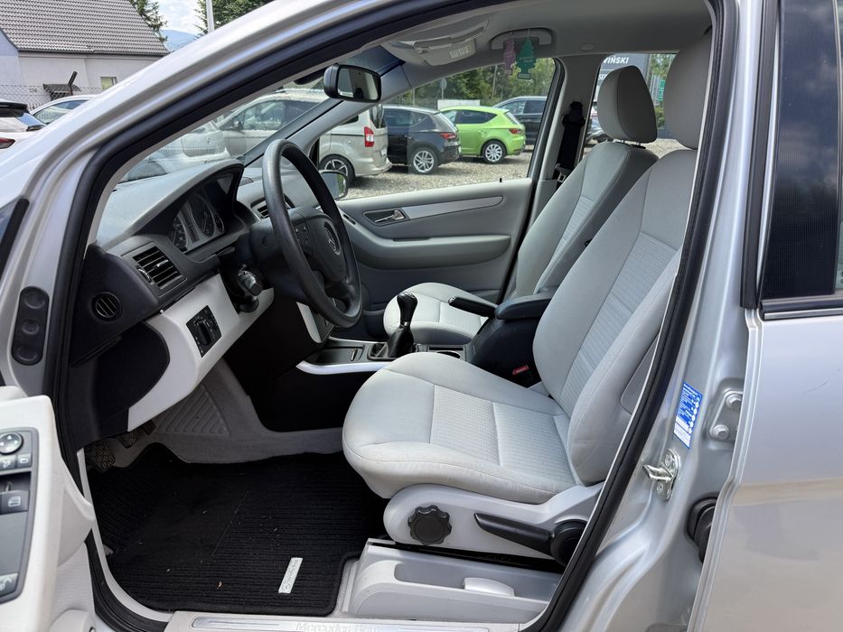 Mercedes B klasa maly przebieg