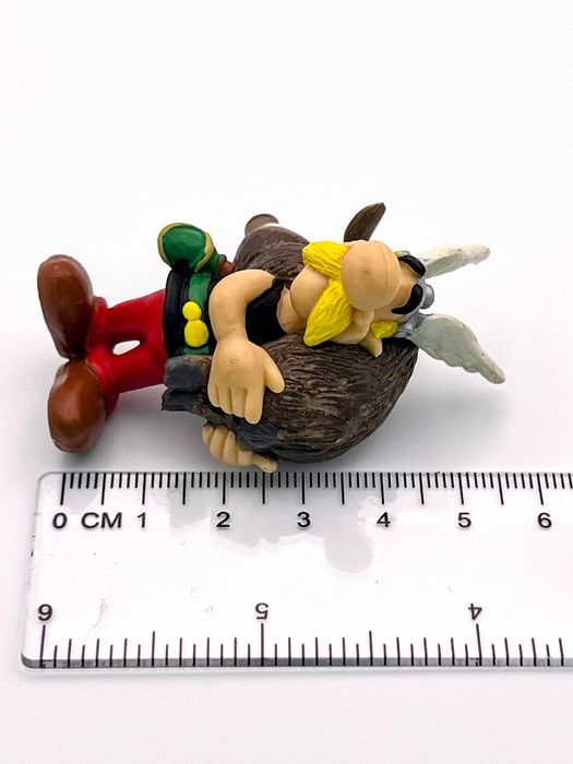 Astérix a Segurar um Javali 2002 Plastoy