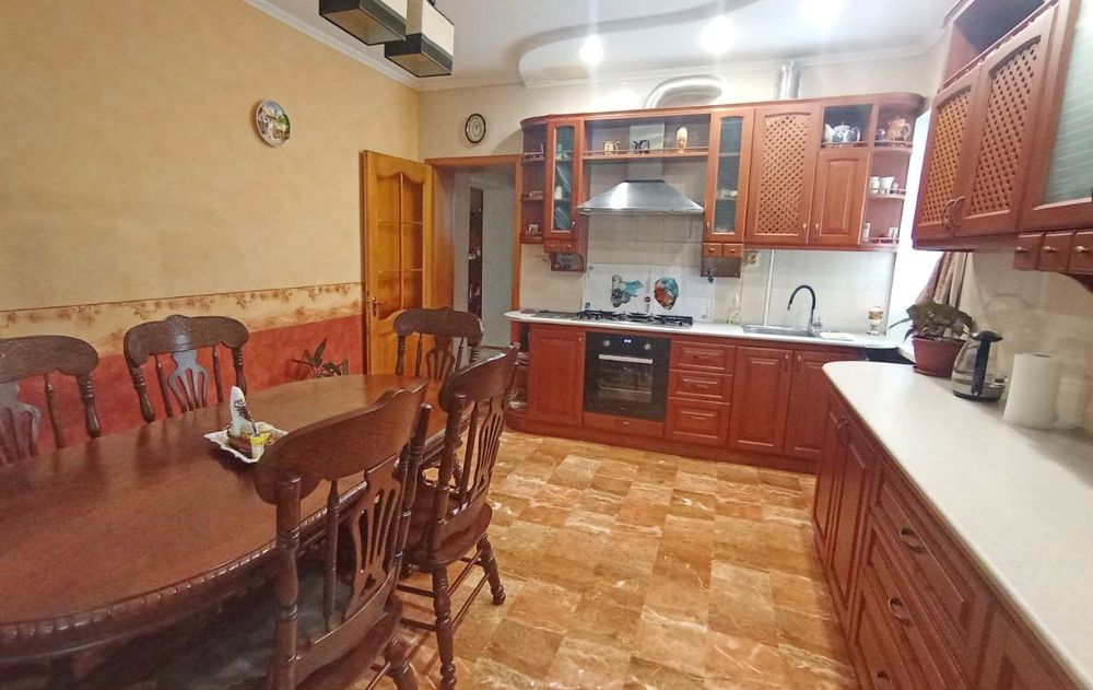 Будинок, Дніпровський район, енергоефективний