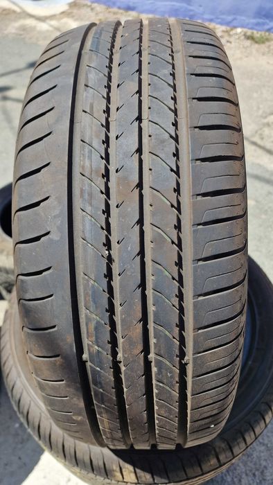 À venda vários pneus em excelente estado r15 r16