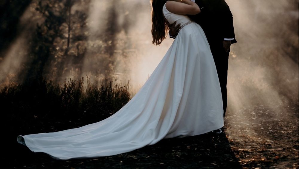 Suknia ślubna kolor smietankowy