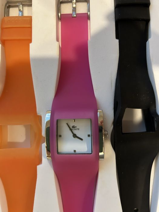 Relogio de menina marca lacoste