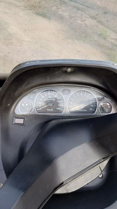 Неспішно продам/обміняю максіскутер Speed gear (Suzuki sky wave)