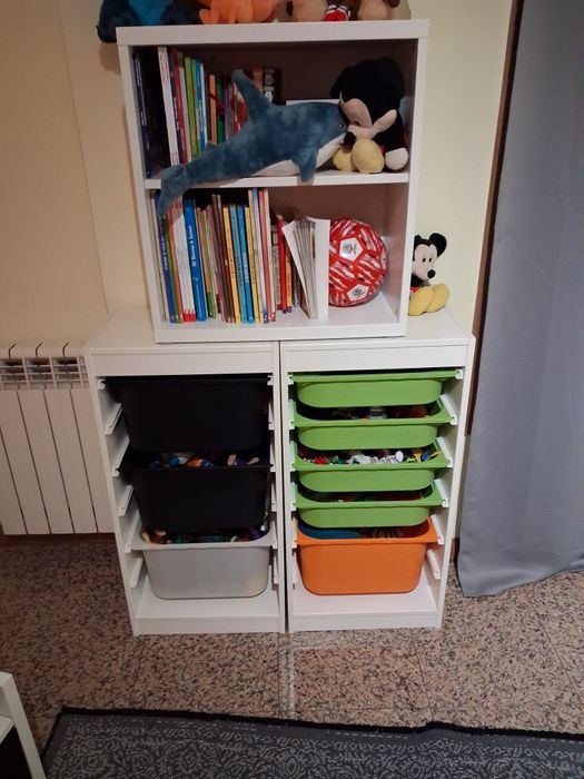 Vendo estantes brancas IKEA Reservado