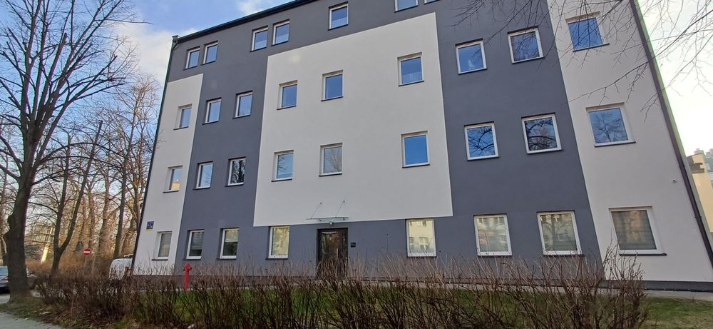 Kawalerka, mieszkanie, pokoje na doby,godziny. Parking,centrum