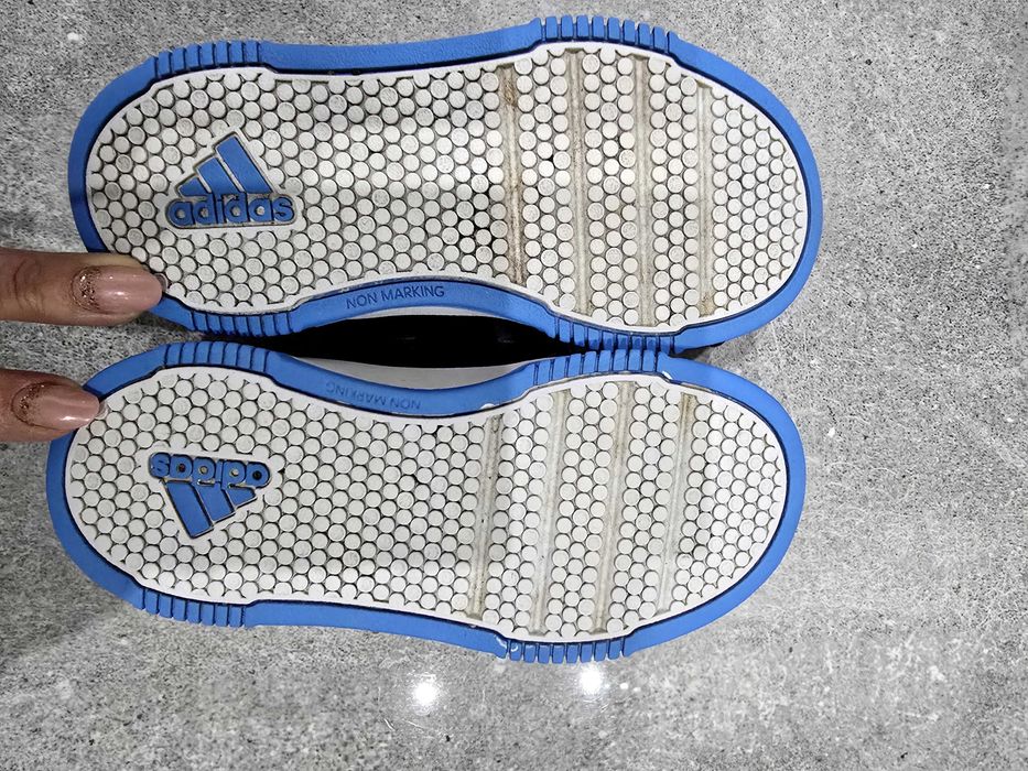 Adidasy rozmiar 26,5