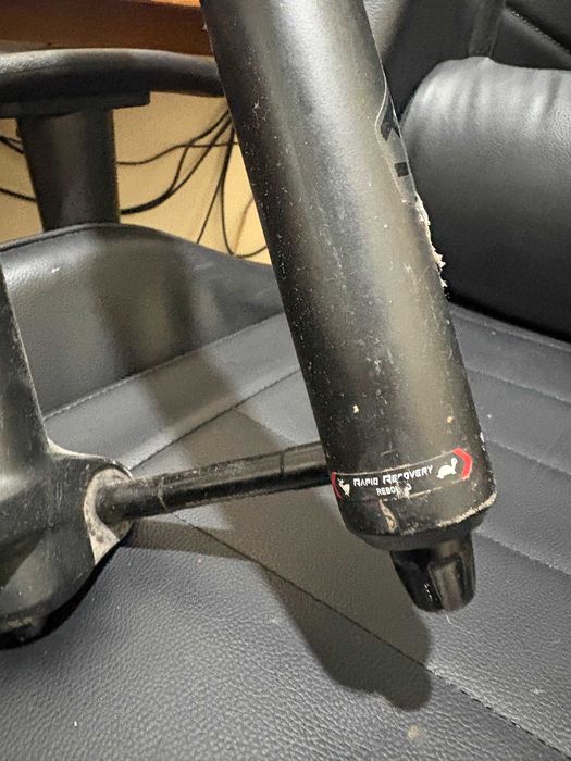 Suspensão Rockshox