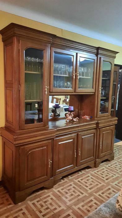 Mavel de sala em madeira