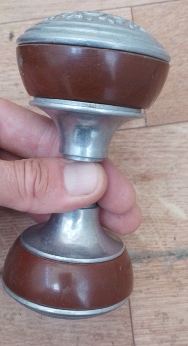 Дверна ручка. Вінтаж