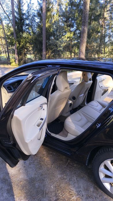 VOLVO 2014 V60 ..D4
