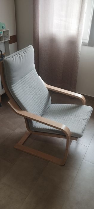 Cadeira baloiço IKEA