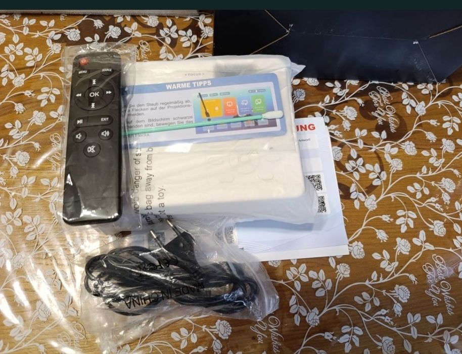 Проектор purshe HI-01 Bluetooth