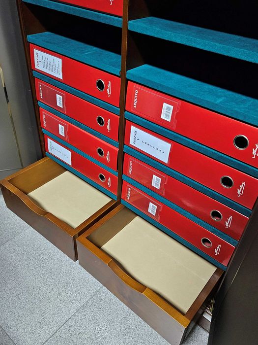 Móvel para dossiês