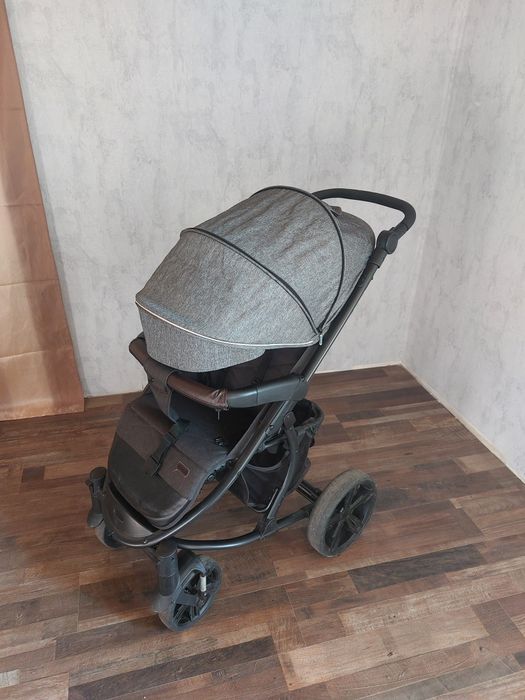 Прогулянкова коляска BubaGo Model One