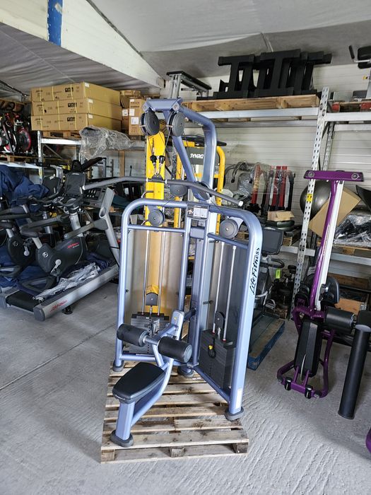 Life Fitness Signature PULDOWN Dual ! Olymp technogym hes