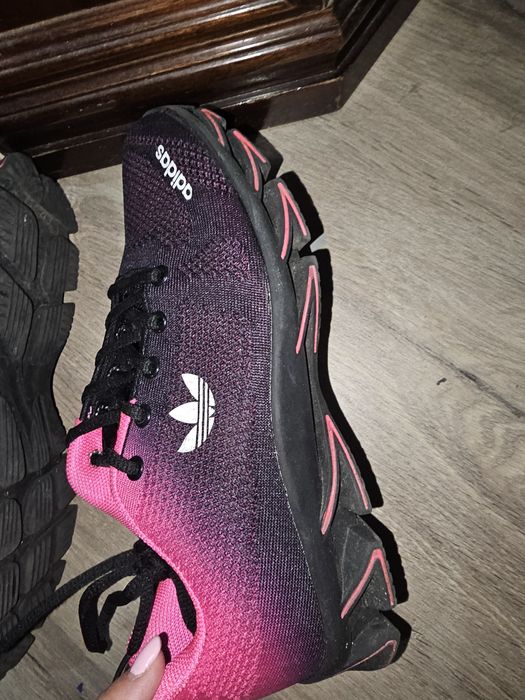 Tênis rosa usados