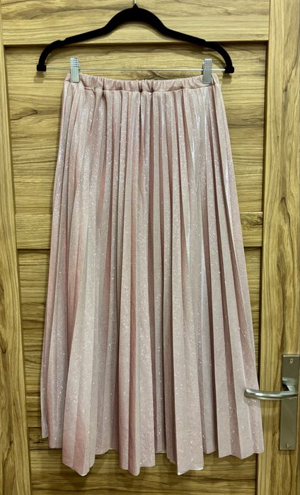 Plisowana brokatowa spodnica