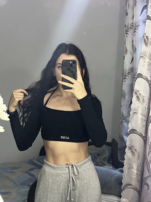 Топ з довгим рукавом