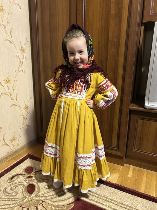 Вишита сукня для дівчинки