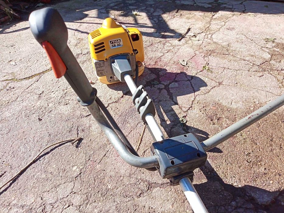 rocadeira de costas como nova