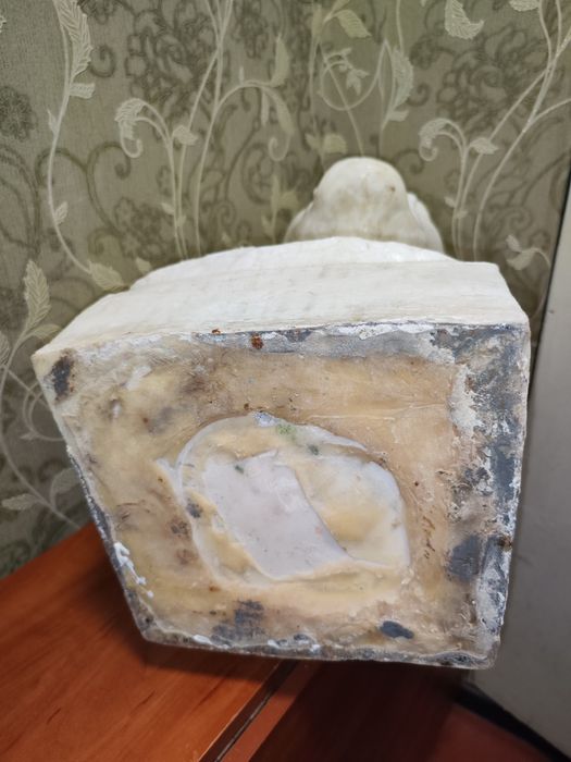 Продам бюст Ленин