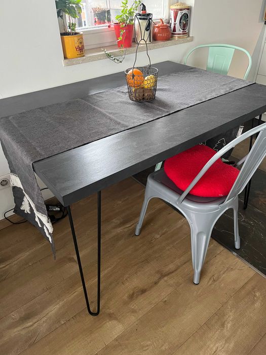 stół do kuchni , jadalni na metalowych nogach