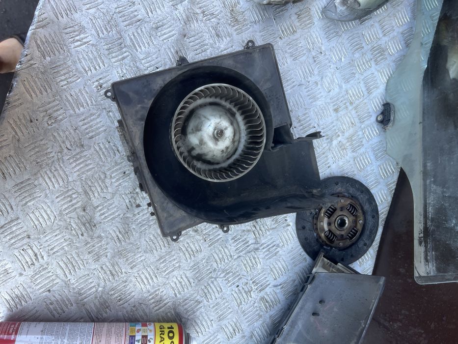 Моторчик печки вентилятор Nissan primera p12 2004г примера ниссан