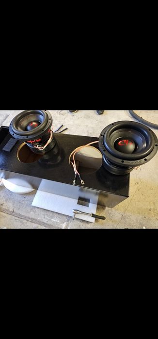 Subwoofer 2x dd audio 608d4 skrzynia basowa 1200RMS