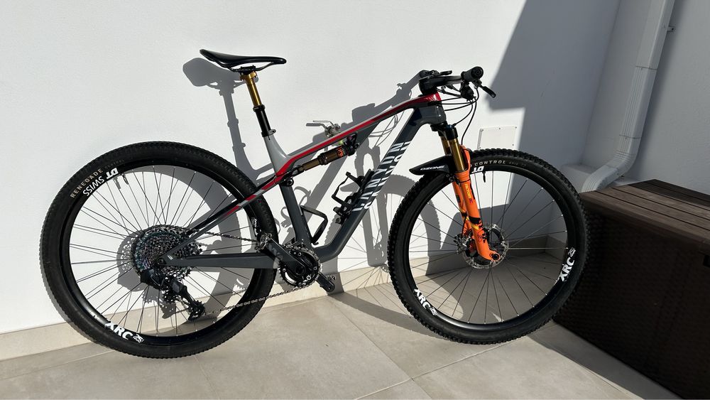 Canyon Lux CF SLX 9.0 Team