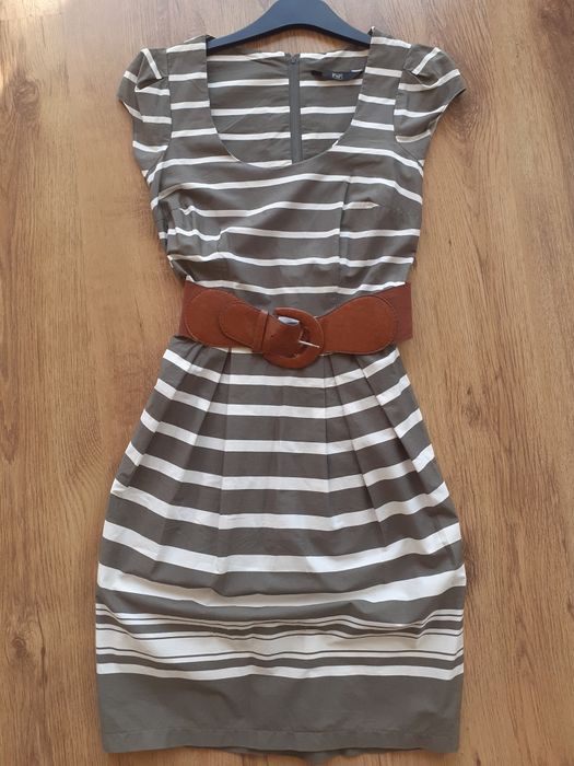 Sukienka koktajlowa F&F. Rozm.34