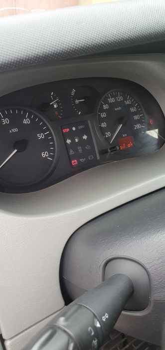 Nissan primastar Renault trafic
