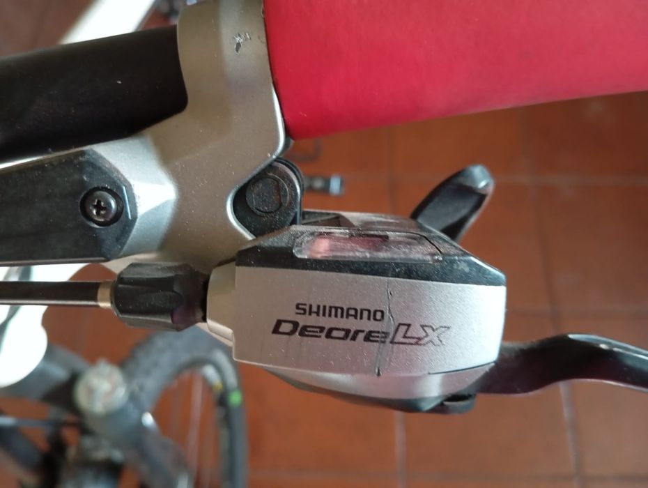 Bicicleta BTT suspensão total