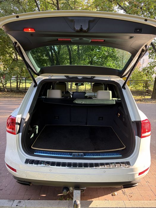 Продам  vw touareg 3.0 tdi. Ідеальний. Офіційний