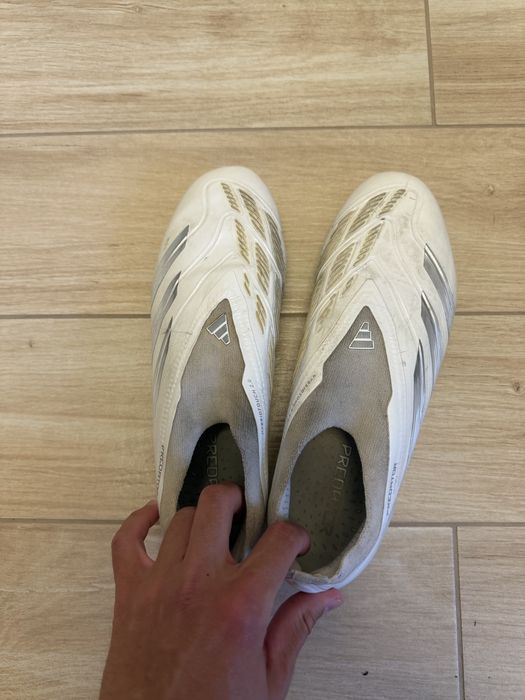 Adidas predator laceless fg