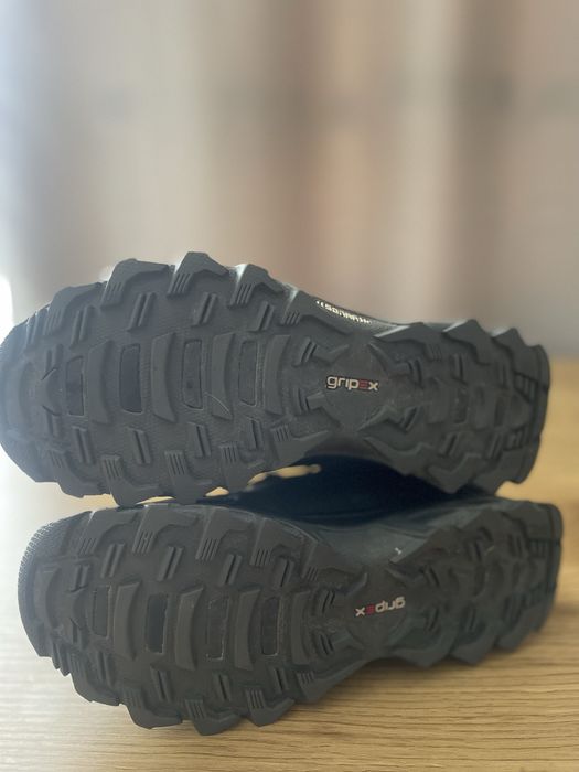 Це жіночі трекінгові кросівки Mammut