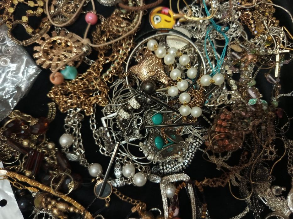 Продам біжутерію 7кг