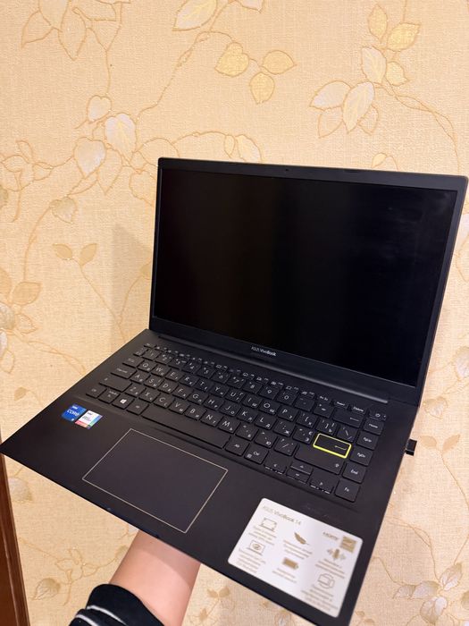 Asus VivoBook 14
