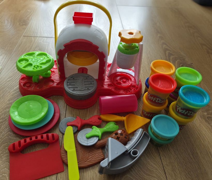 Zestaw Play Doh piec do pizzy+akcesoria+ciastolina