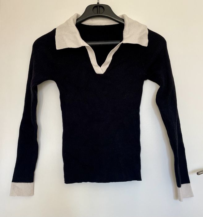 Camisola preta com gola bege (Dazy, tamanho S)