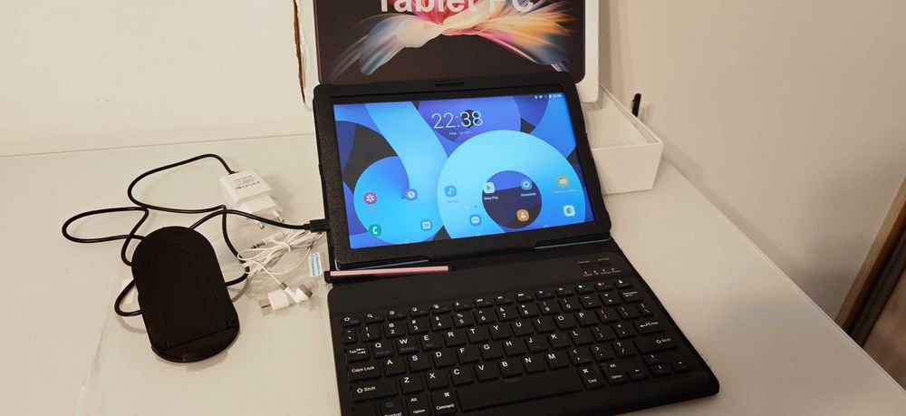 Tablet Pad7 Pro (Android, klawiatura, rysik, akcesoria)